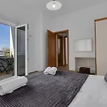 Ozzie - Private Pool - Seaview * Макарска