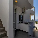 Ozzie - Private Pool - Seaview * Макарска