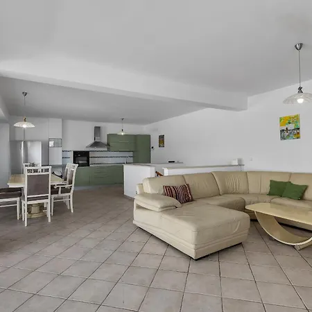 Villa Ozzie - Private Pool - Seaview Makarska