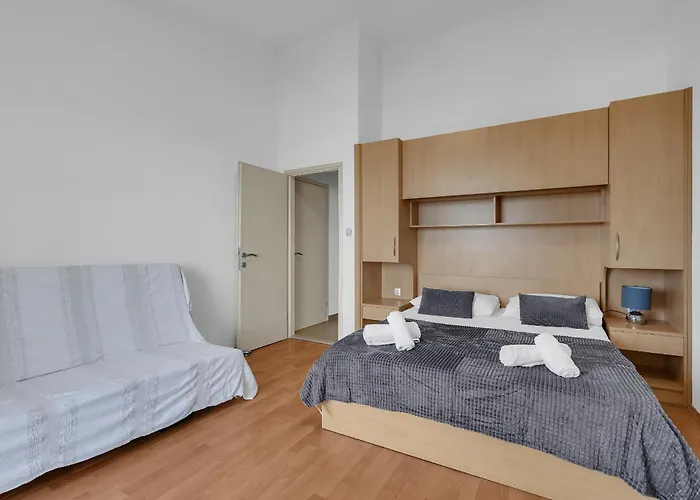 Ozzie - Private Pool - Seaview *