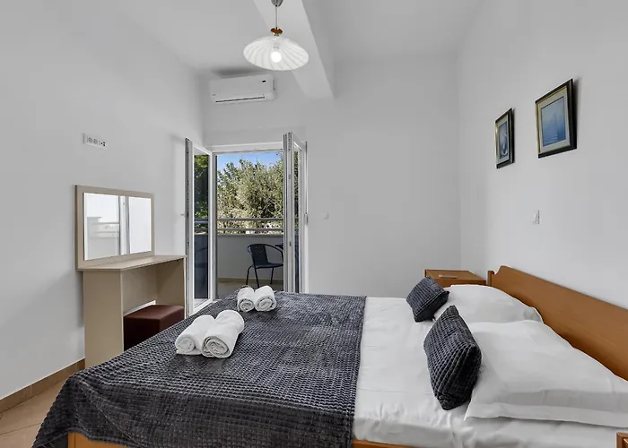 Ozzie - Private Pool - Seaview Villa *