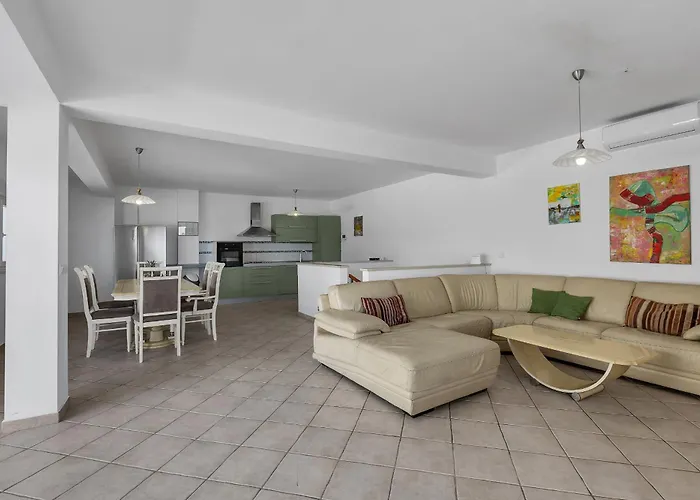 Villa Ozzie - Private Pool - Seaview Makarska