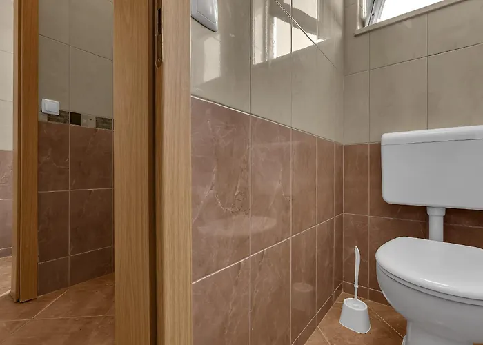 Ozzie - Private Pool - Seaview