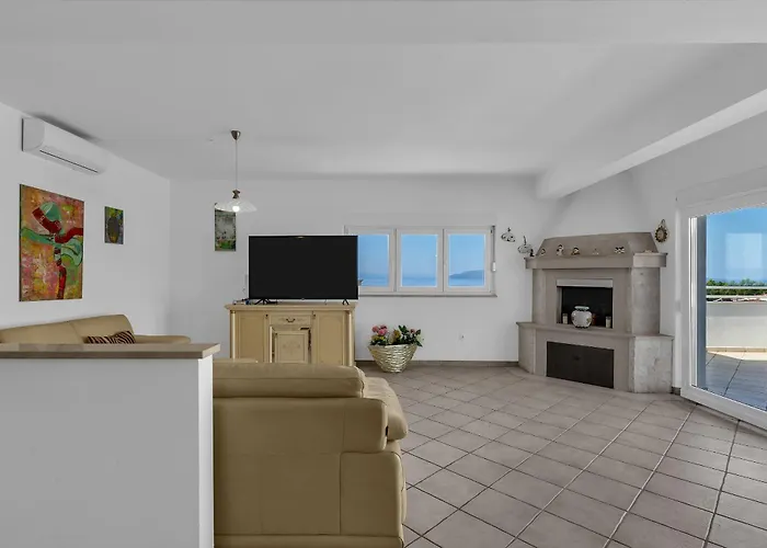 Ozzie - Private Pool - Seaview Villa