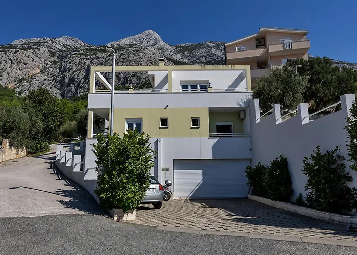 Ozzie - Private Pool - Seaview